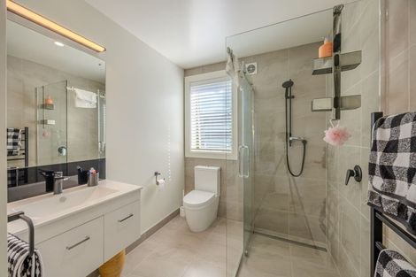 Photo of property in 21 Sam John Place, Lake Hawea, 9382