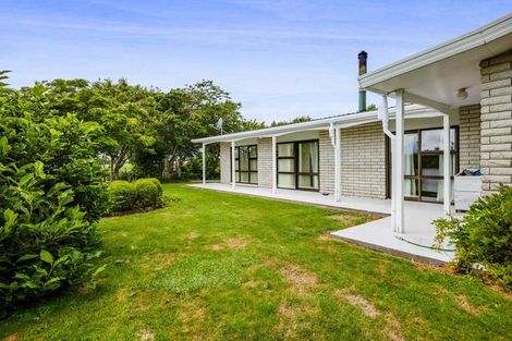 Photo of property in 244 Maata Road, Eltham, 4398