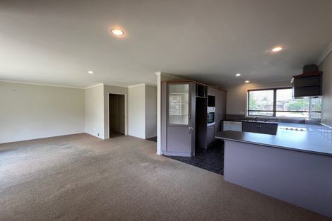 Photo of property in 17 Arundel Place, Nawton, Hamilton, 3200