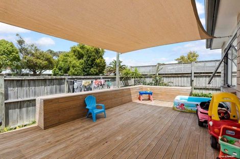 Photo of property in 13 Vazey Way, Hobsonville, Auckland, 0618