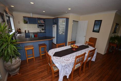 Photo of property in 33 Belk Road South, Omanawa, 3173