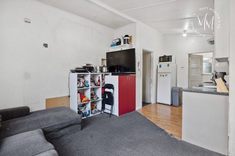 Photo of property in 116 Gore Place, North Dunedin, Dunedin, 9016