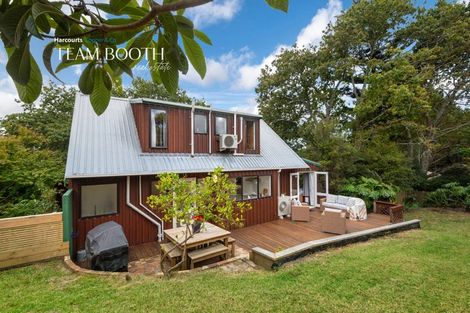 Photo of property in 2/29 Lancaster Road, Beach Haven, Auckland, 0626