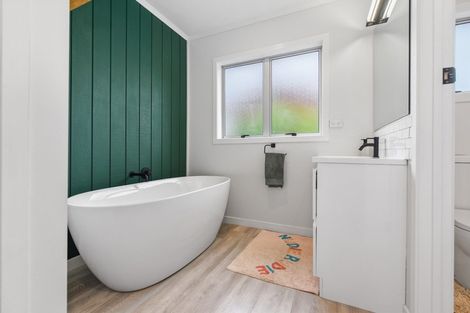 Photo of property in 33 Heath Street, St Andrews, Hamilton, 3200