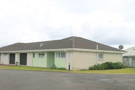 Photo of property in 2/2 Campbell Close, Whangamata, 3620