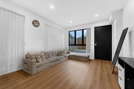 Photo of property in 10d Benton Place, Manurewa, Auckland, 2102