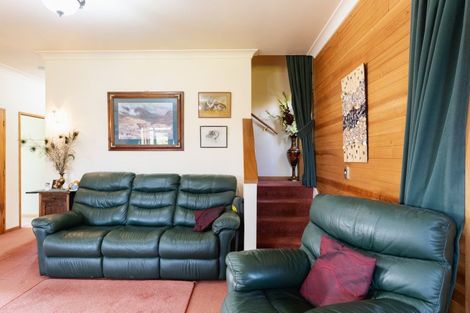 Photo of property in 7 Greenhithe Street, Waihola, Milton, 9073