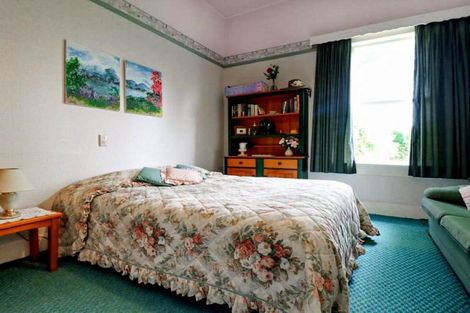 Photo of property in 16 Hunter Street, Dannevirke, 4930