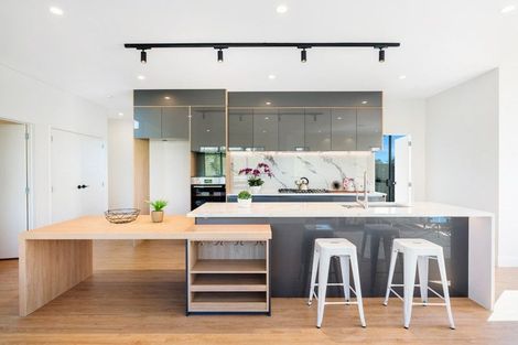 Photo of property in 14 Emerald Avenue, Rosehill, Papakura, 2113