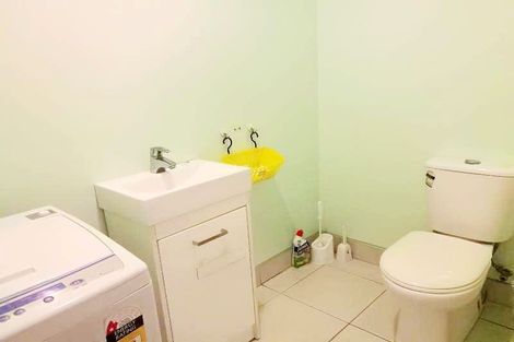 Photo of property in 10 Eugen Place, Bayview, Auckland, 0629