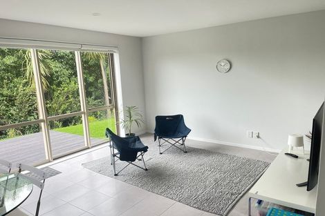 Photo of property in 17 Meteor Place, Schnapper Rock, Auckland, 0632
