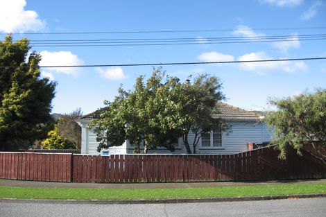 Photo of property in 1 Cole Street, Naenae, Lower Hutt, 5011