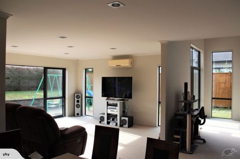 Photo of property in 15 Toscana Drive, Karaka, Papakura, 2113