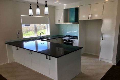 Photo of property in 10 Atalanta Way, Beachlands, Auckland, 2018