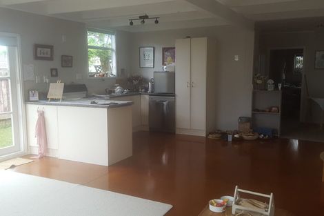 Photo of property in 821a Te Atatu Road, Te Atatu Peninsula, Auckland, 0610