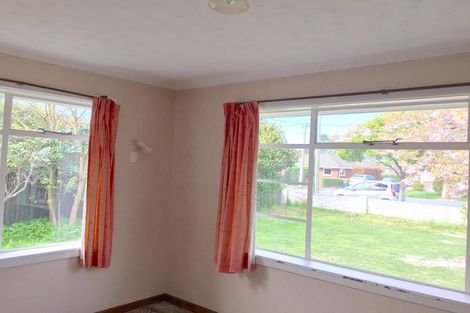 Photo of property in 71 Cutts Road, Russley, Christchurch, 8042