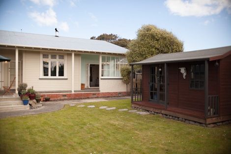 Photo of property in 17 Maxwell Avenue, Durie Hill, Whanganui, 4500
