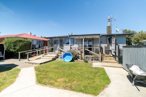 Photo of property in 6 Grenville Street, Levin, 5510