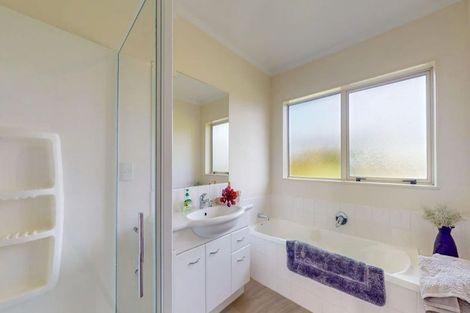 Photo of property in 11 Totara Place, Te Kauwhata, 3710