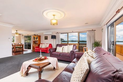 Photo of property in 57 St Annes Crescent, Wattle Downs, Auckland, 2103