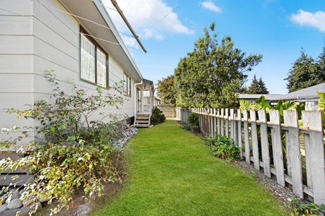 Photo of property in 18 Lloyd Drive, Nawton, Hamilton, 3200