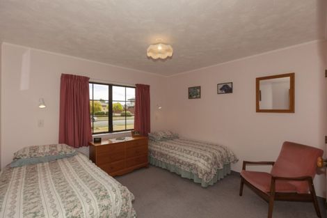 Photo of property in 44 Cedar Drive, Paraparaumu Beach, Paraparaumu, 5032