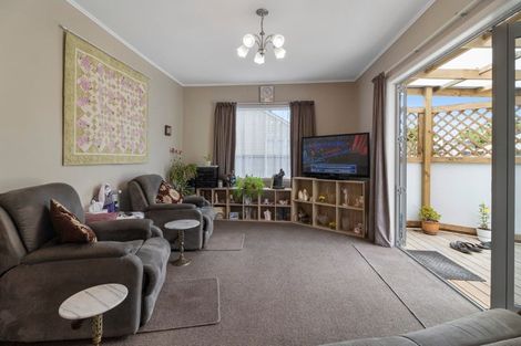 Photo of property in 68 Conway Road, Eltham, 4322