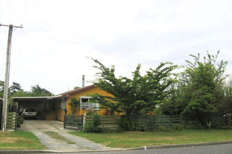 Photo of property in 22 Maclaren Street, Maymorn, Upper Hutt, 5018