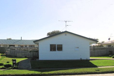 Photo of property in 25 Rutherford Drive, Waikanae Beach, Waikanae, 5036