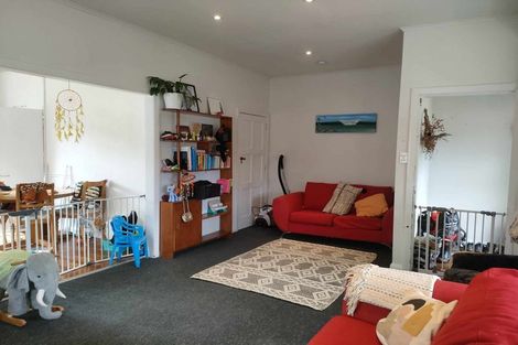 Photo of property in 15 Mawson Street, Waiwhetu, Lower Hutt, 5010