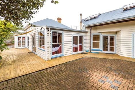 Photo of property in 4 Woodbine Avenue, Greenlane, Auckland, 1051