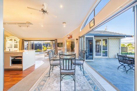 Photo of property in 196 Tutere Street, Waikanae Beach, Waikanae, 5036