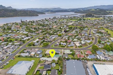 Photo of property in 8 Joan Gaskell Drive, Whitianga, 3510