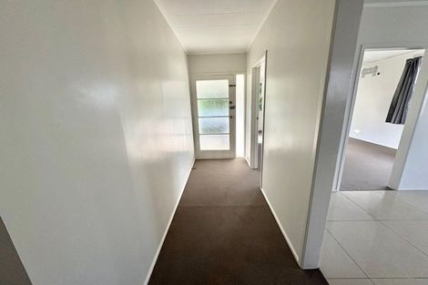 Photo of property in 1 Hywell Place, Manurewa, Auckland, 2102