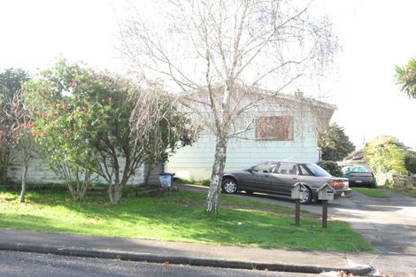 Photo of property in 2/98 Beaumonts Way, Manurewa, Auckland, 2102