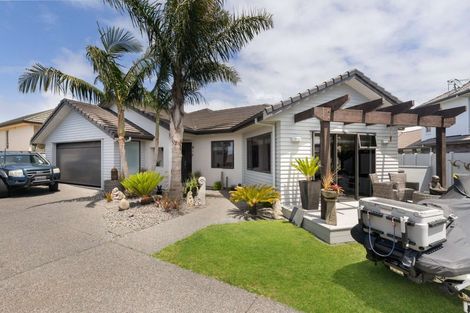 Photo of property in 43 Oceania Sands Way, Papamoa Beach, Papamoa, 3118