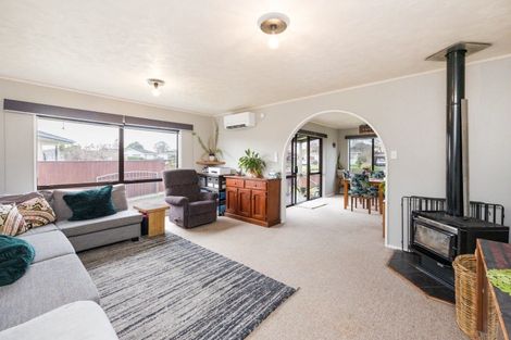 Photo of property in 5 Cedar Grove, Highbury, Palmerston North, 4412