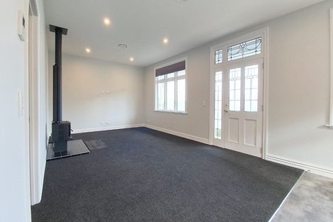 Photo of property in 43 Sumner Road, Lyttelton, 8082