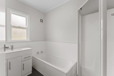 Photo of property in 12 Domain Road, Otaki, 5512