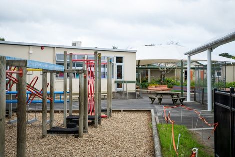 Photo of property in 3 Uatoto Road, Clarks Beach, 2122