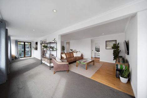 Photo of property in 15 Sea View Terrace, Cockle Bay, Auckland, 2014