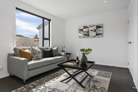 Photo of property in 37b Tawhiri Road, One Tree Hill, Auckland, 1061