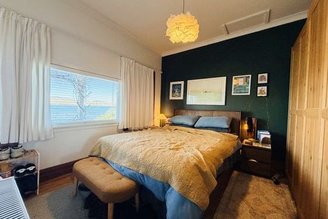 Photo of property in 285 Karaka Bay Road, Karaka Bays, Wellington, 6022
