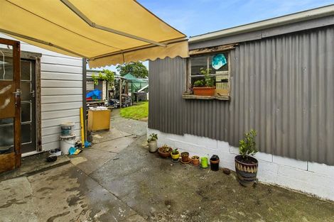 Photo of property in 12 Rhodes Street, Waimate, 7924