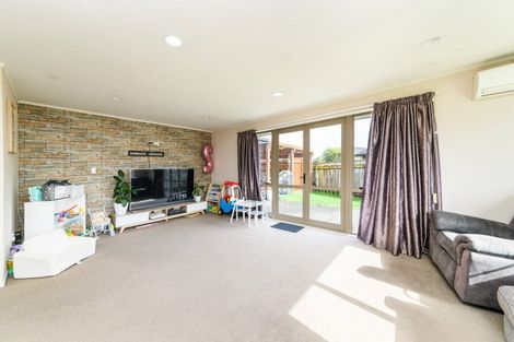 Photo of property in 21 Cleveland Heights, Kelvin Grove, Palmerston North, 4414