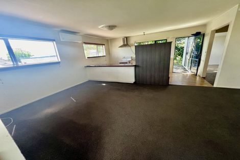 Photo of property in 49 Glen Marine Parade, Glendene, Auckland, 0602