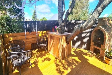 Photo of property in 11 Kirk Street, Otaki, 5512