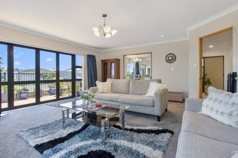 Photo of property in 1/18 Karamu Street, Te Atatu Peninsula, Auckland, 0610