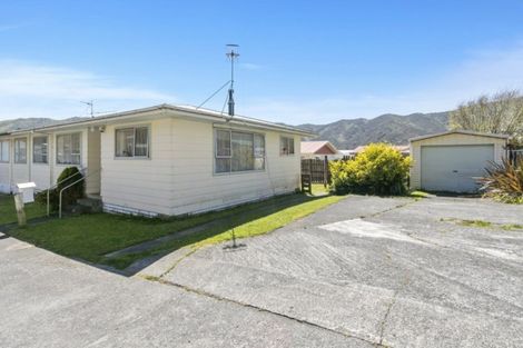 Photo of property in 35b Stockdale Street, Wainuiomata, Lower Hutt, 5014