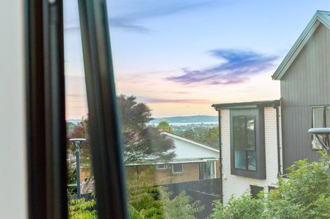 Photo of property in 32 Wharara Lane, Massey, Auckland, 0614